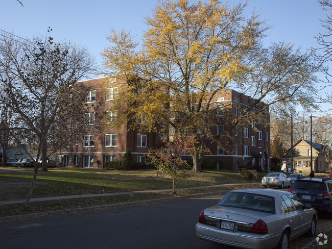 Primary Photo - Legacy Park Apartments