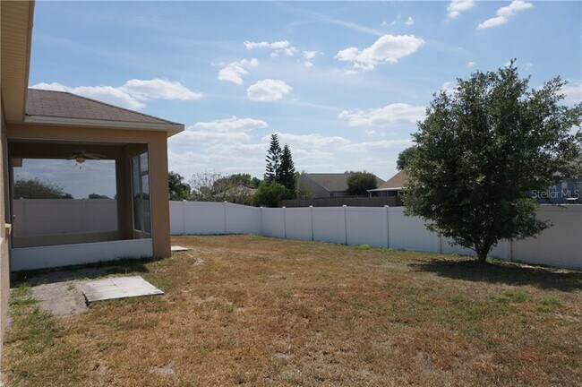 Building Photo - 817 Terranova Rd