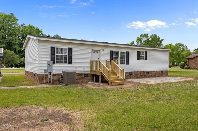 Building Photo - 8540 Godwin-Falcon Rd