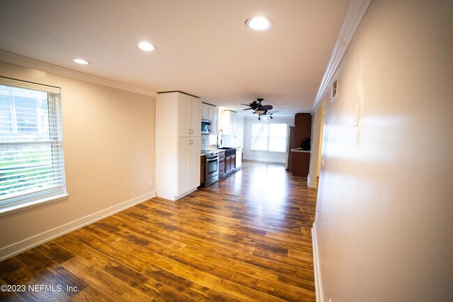 Building Photo - 2010 3rd St