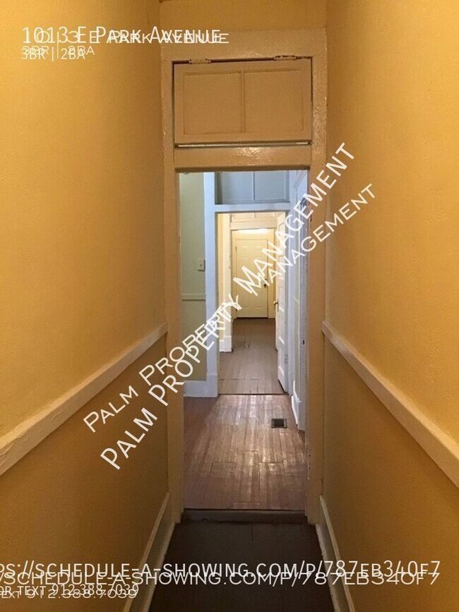 Building Photo - 1013 E Park Ave