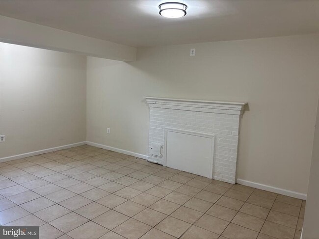 Building Photo - 4421 Ridgecrest Dr