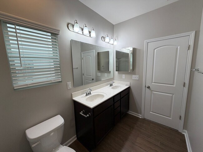 Building Photo - Troutman Area - 3 BR / 2 BA + Garage