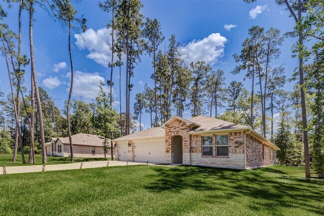Building Photo - 2407 S Colosseum Ct