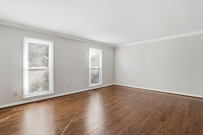 Building Photo - SPACIOUS AND BEAUTIFUL HOME IN DESIRABLE APEX