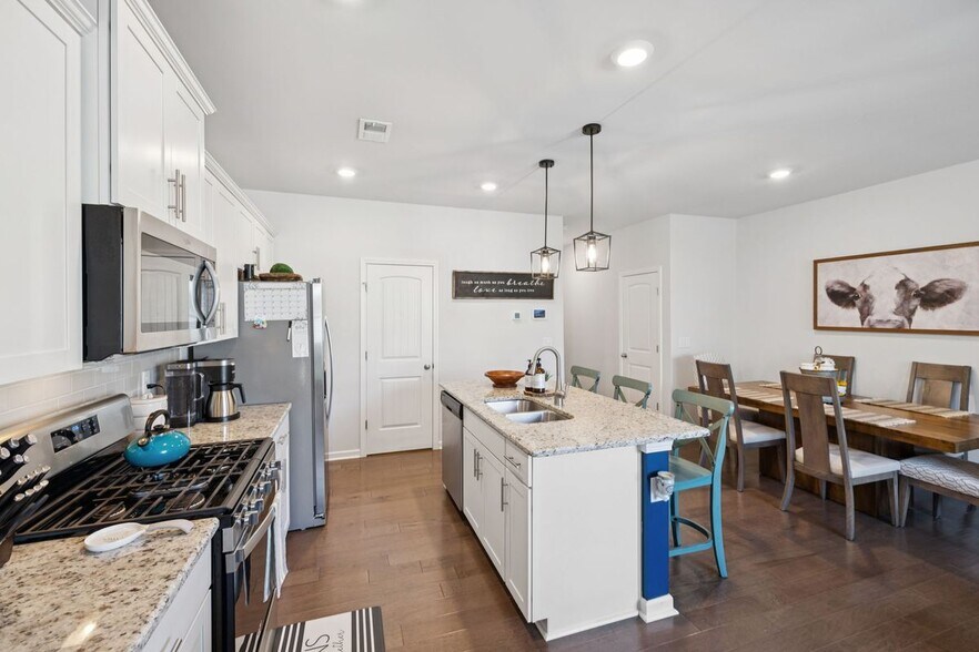 Building Photo - 4252 Grapevine Loop