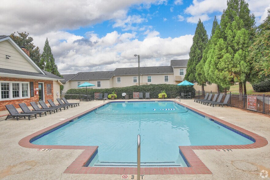 Westchester Townhomes 300 Pelham Rd Greenville SC 29615 Apartment