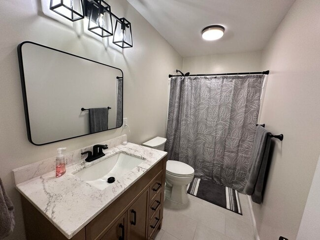 Building Photo - COMING SOON! All Brick Home in Battlefield