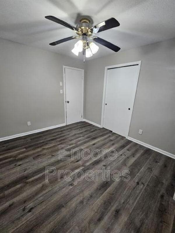 Building Photo - 901 Weiss Ave