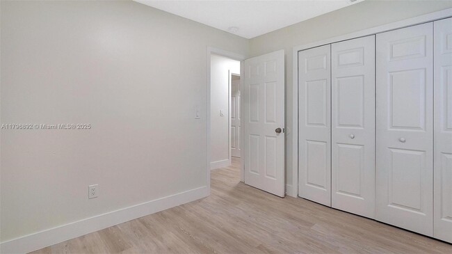 Building Photo - 13800 SW 285th Terrace