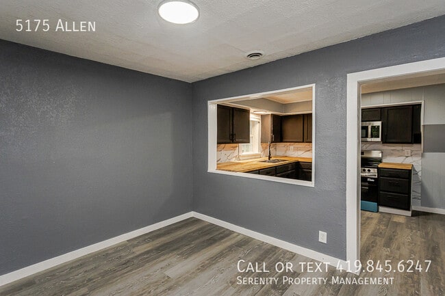 Building Photo - 5175 Allen-