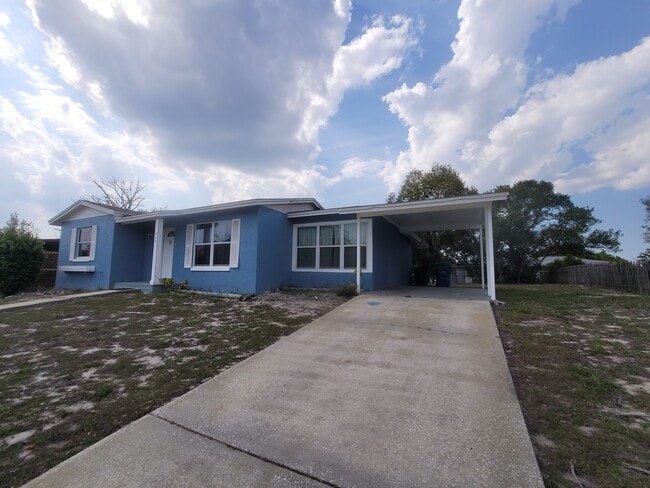 Building Photo - 513 Hollyhock Ln