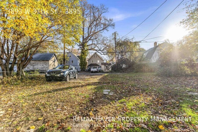 Building Photo - 3895 W 37th St | Right Side Unit,  Clevela...