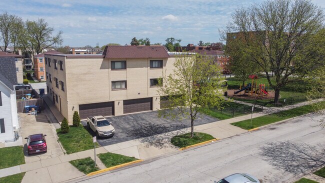 Primary Photo - 1258 Brown St