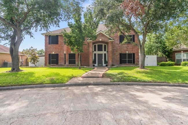 Building Photo - 7030 Chiswick Dr