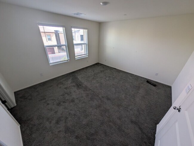 Building Photo - 4820 Orchid Rdg Ave