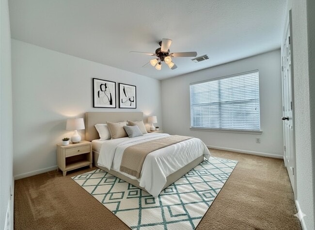 Building Photo - 26 Ebony Oaks Pl