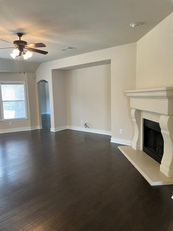 Building Photo - 3920 Harvey Penick Dr