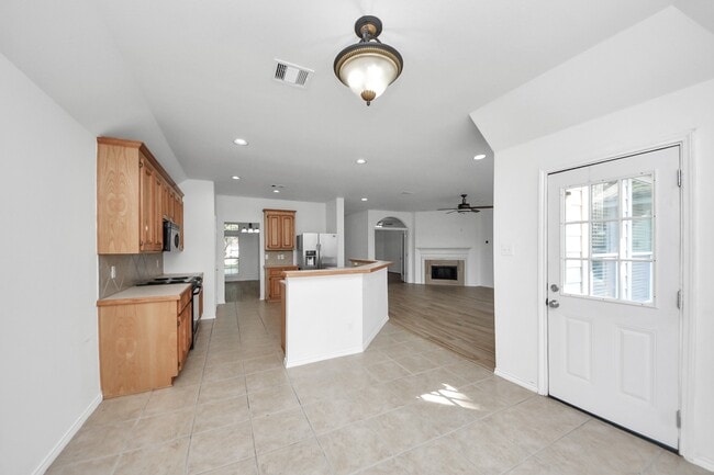 Building Photo - 16611 Gentle Stone Dr