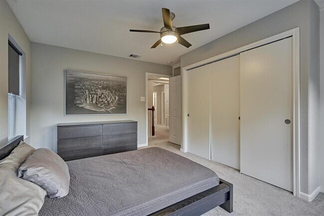 Building Photo - 131 Zephyr Bend Pl