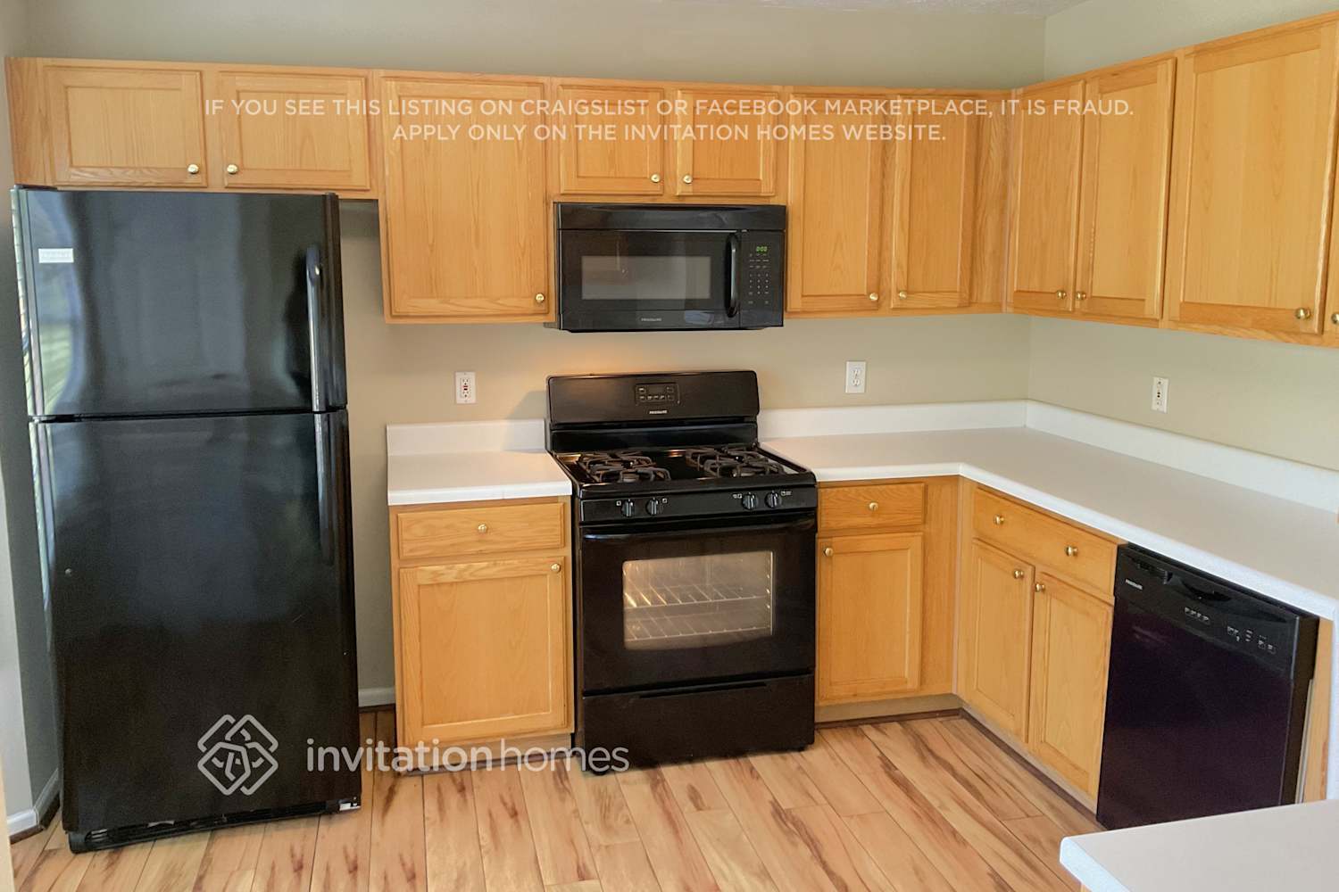 Building Photo - 160 Weatherstone Dr