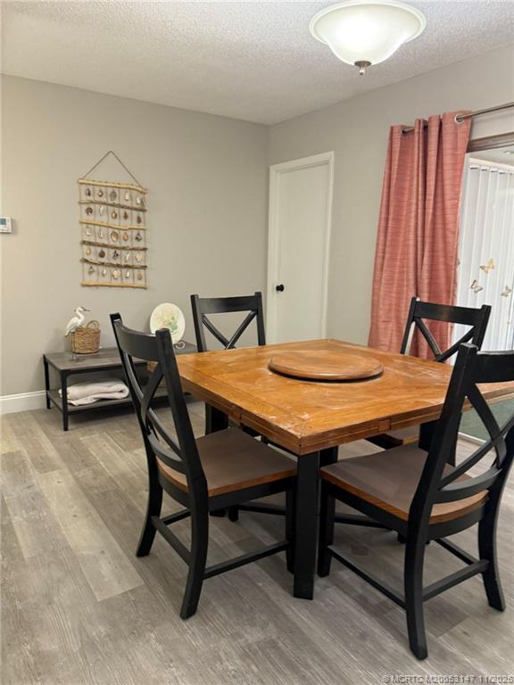 Building Photo - 154 SE Selva Ct