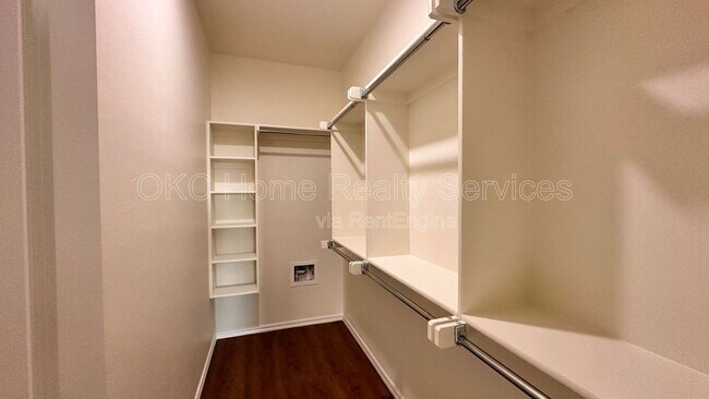 Building Photo - 11417 N University Ave