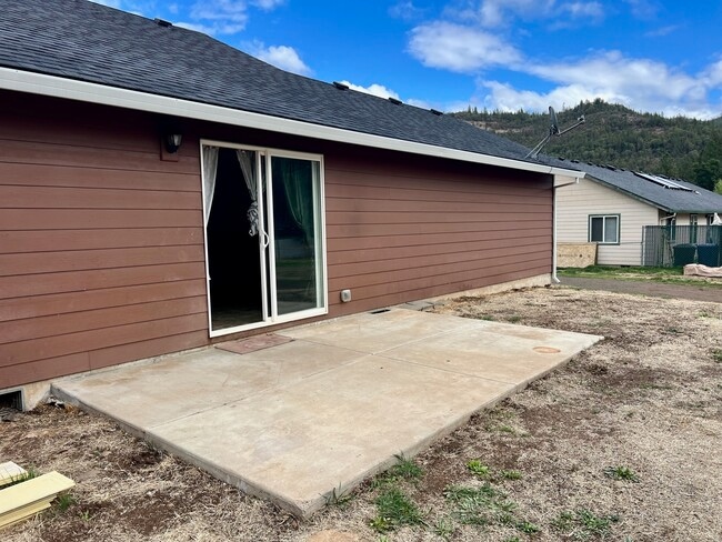 Building Photo - 293 Sowell Dr