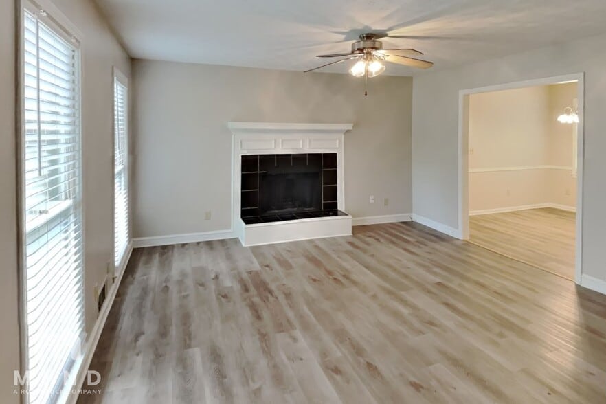 Building Photo - 2115 Grayson Ct