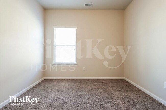 Building Photo - 930 Blind Brook Cir