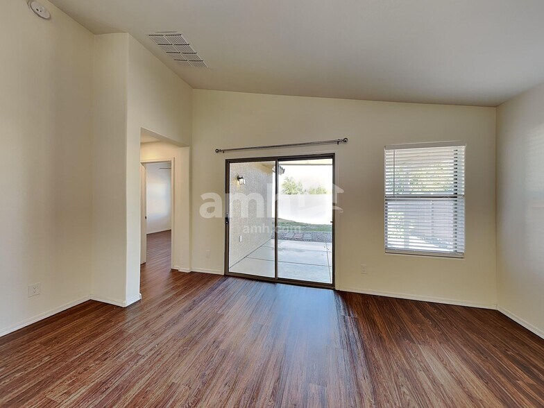 Building Photo - 1786 W Desert Canyon Dr