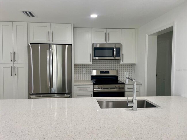 Building Photo - 11241 Temple Ct