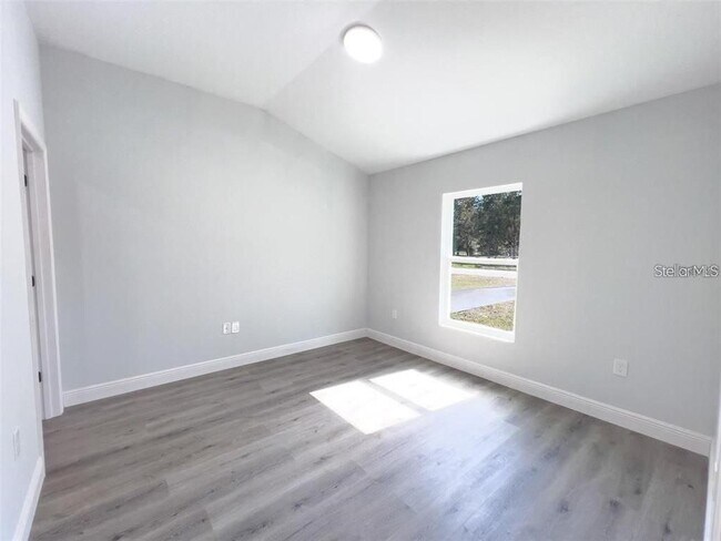 Building Photo - 6 Locust Loop Pl
