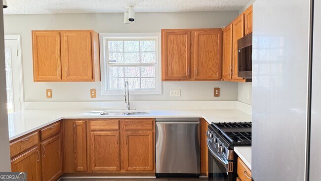 Building Photo - 273 Bainbridge Cir