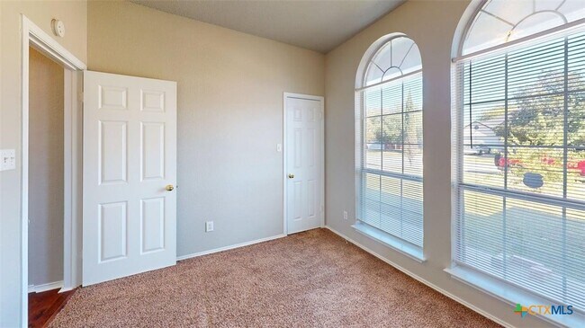 Building Photo - 3401 Dorothy Jane Dr