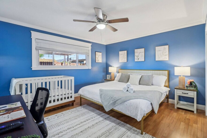 Building Photo - 609 Carlsbad St