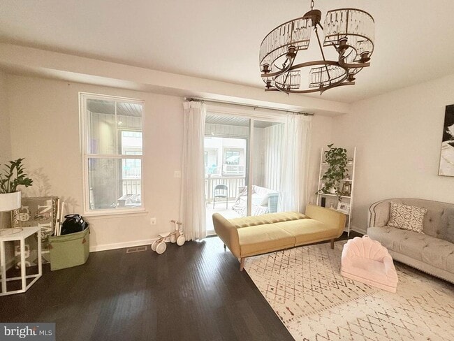 Building Photo - 22269 Sims Terrace