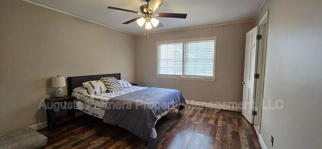 Building Photo - 289 Ashbrook Dr