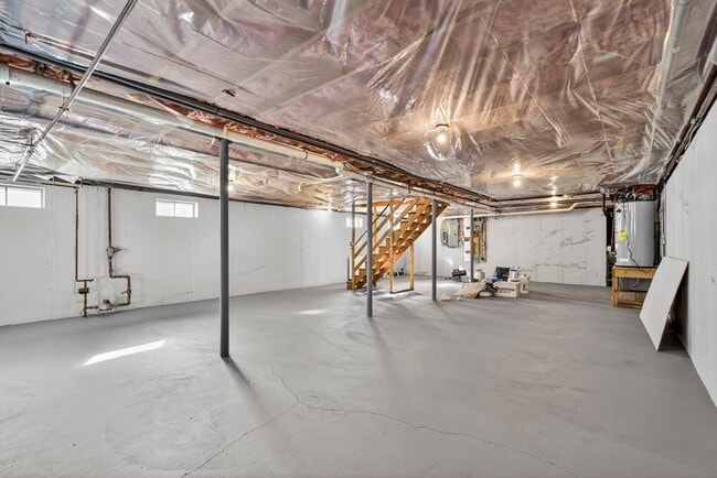 Building Photo - 159 Pine St