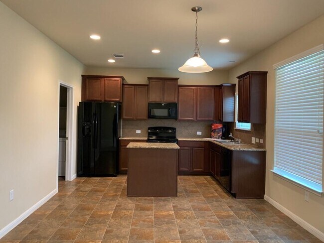 Building Photo - 109 Sabine River Dr