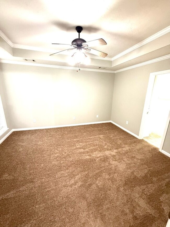 Building Photo - ** 3 bed 2 bath located in Thorington Trace ** Call 334-366-9198 to schedule a self tour