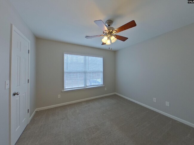 Building Photo - 175 Chesterbrook Ln