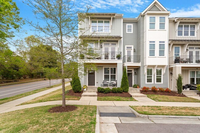 Primary Photo - Stunning 3BD, 3.5BA Raleigh Townhome on a ...