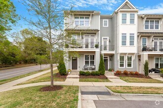 Building Photo - Stunning 3BD, 3.5BA Raleigh Townhome on a ...