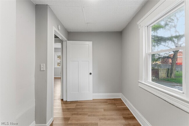 Building Photo - 4512 Oak Park Ave