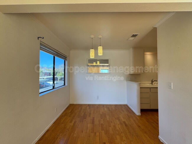 Building Photo - 192 Agua Caliente Rd W