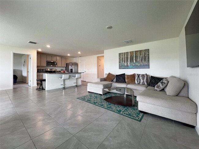 Building Photo - 10634 Chippewa Dr