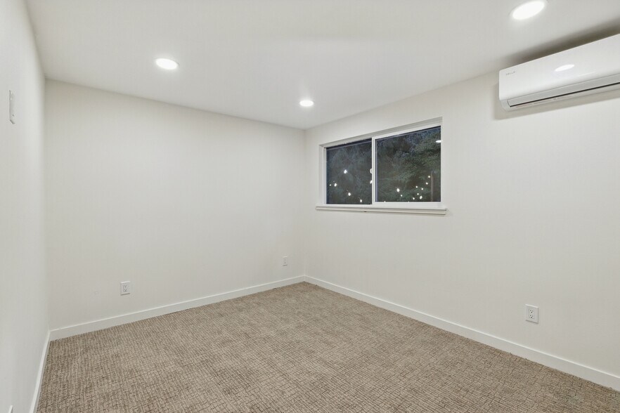 Bedroom #4 - 5150 S Creston St