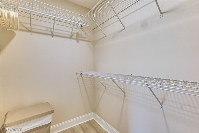 Building Photo - 6030 Perthshire Ln