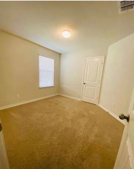 Building Photo - 4103 Espada Falls